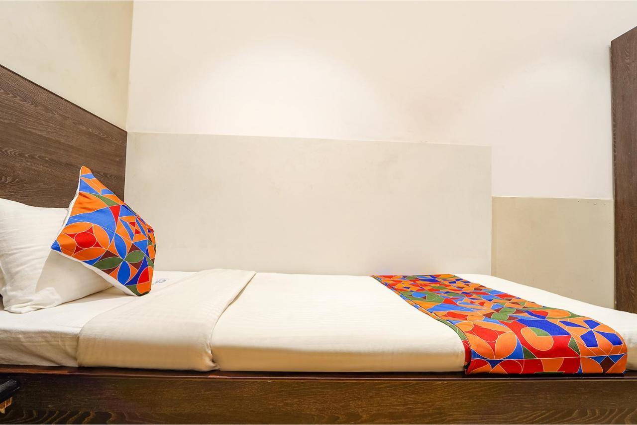 Fabhotel Karpagam - 900M From Nehru Stadium コインバトール エクステリア 写真