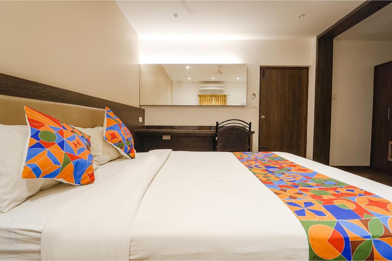 Fabhotel Karpagam - 900M From Nehru Stadium コインバトール エクステリア 写真
