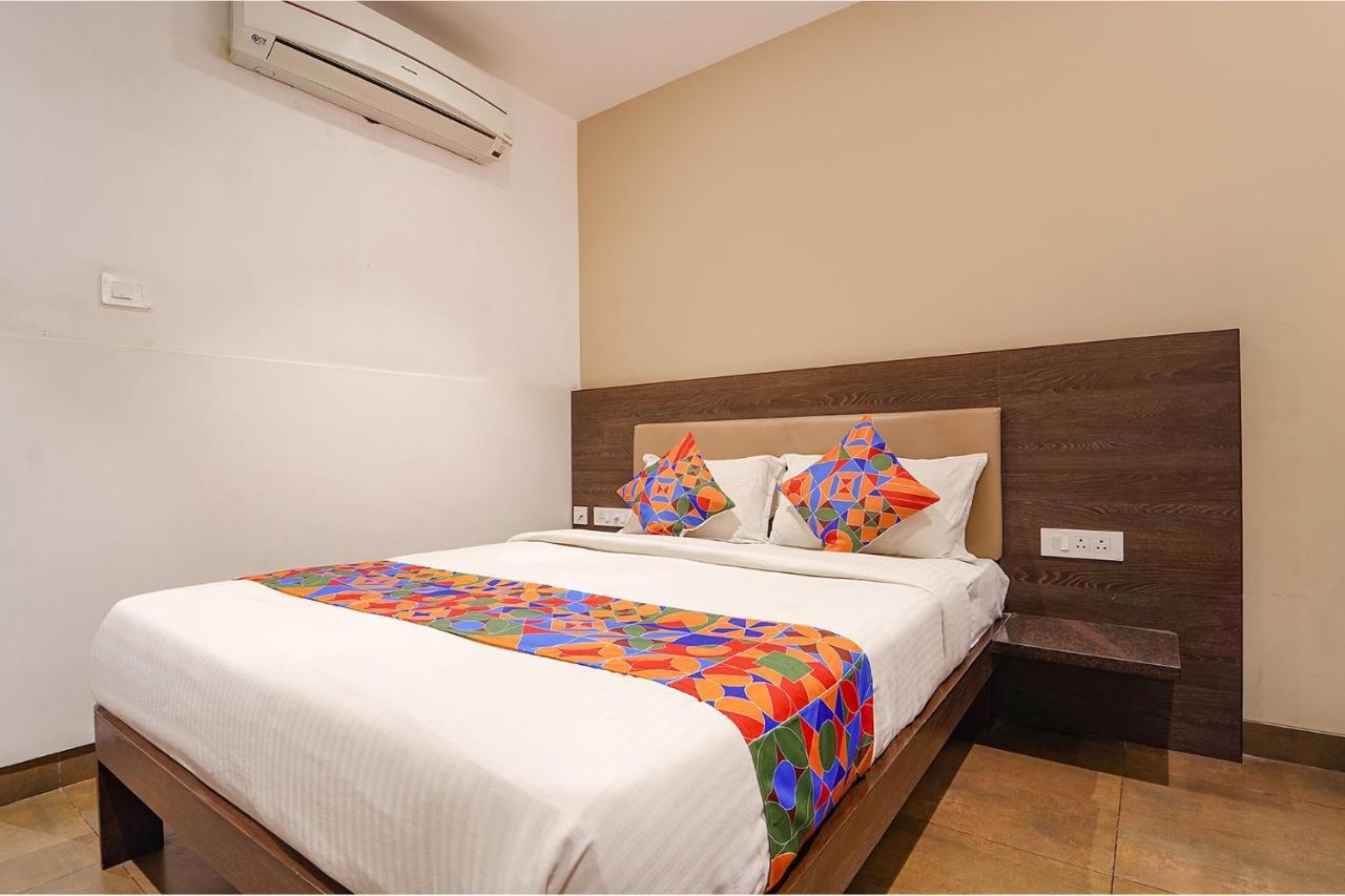 Fabhotel Karpagam - 900M From Nehru Stadium コインバトール エクステリア 写真