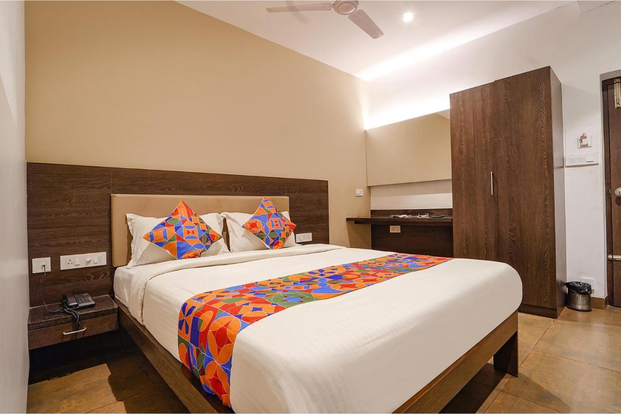 Fabhotel Karpagam - 900M From Nehru Stadium コインバトール エクステリア 写真